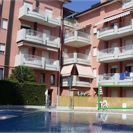 Residence Ipanema - Walterigato Apartments Solo Per Famiglie Lido di Jesolo Eksteriør billede